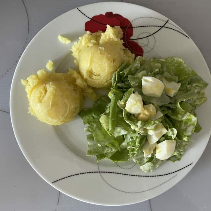 Polish Egg And Lettuce Salad Recipe (Summer Dinner Idea)