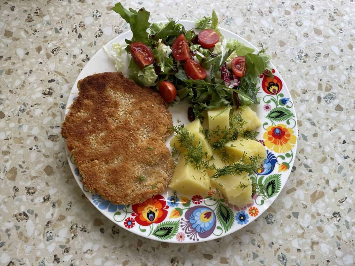 Polish vegan cutlets served with potatoes and a salad