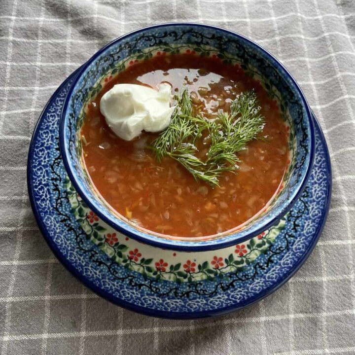 Serve the soup with a sour cream and dill or parsley.